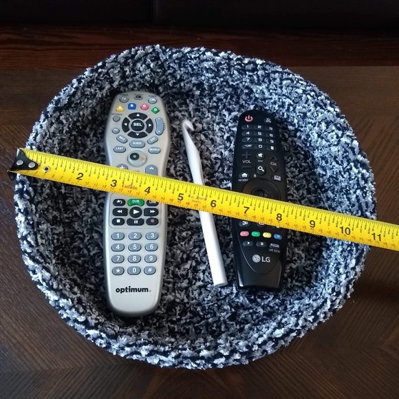 Handmade Crochet Tray - Picture 3 of 6